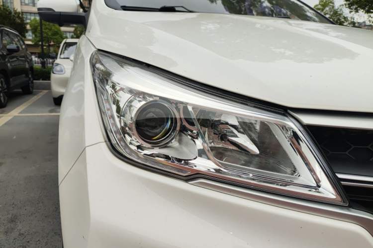 Used Baojun 730 2021 1.5T Manual Fashion Version 7 Seats Exterior 6