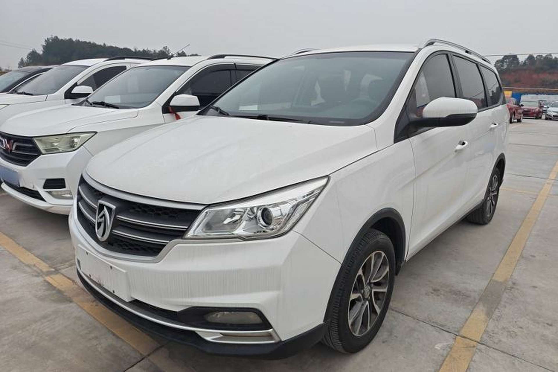 Used Baojun 730 2021 1.5L Manual Fashion Version 7 Seats Front Left 45 Deg