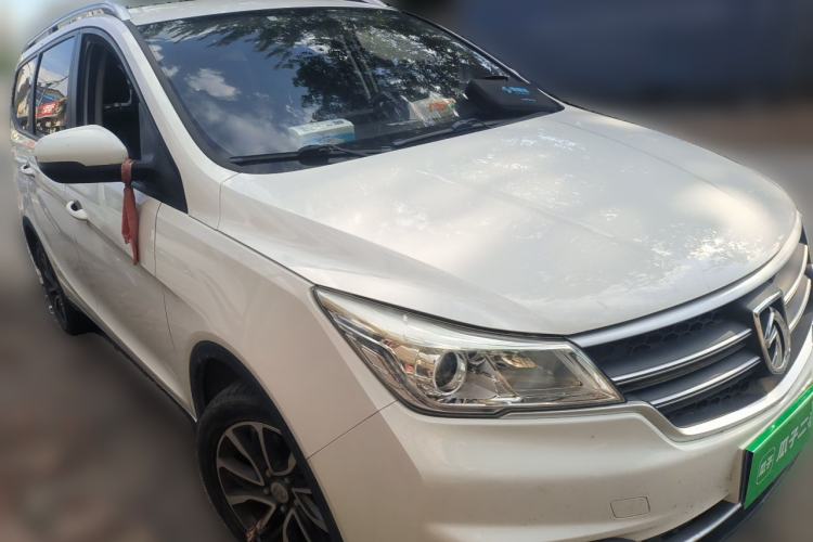 Used Baojun 730 2021 1.5L Manual Fashion Version 7 Seats Front Right 45 Deg