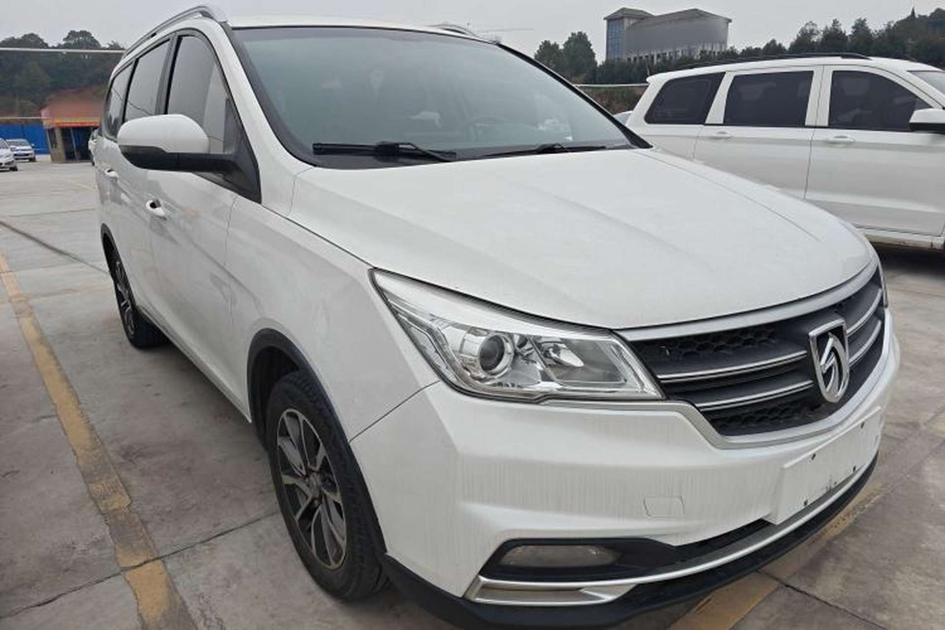 Used Baojun 730 2021 1.5L Manual Fashion Version 7 Seats Front Right 45 Deg