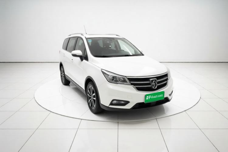 Used Baojun 730 2021 1.5L Manual Fashion Version 7 Seats Front Right 45 Deg