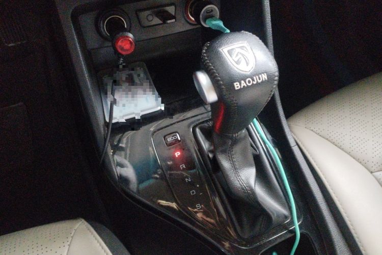 Used Baojun 730 2021 1.5T CVT Fashion Version 7 Seats Gear Lever