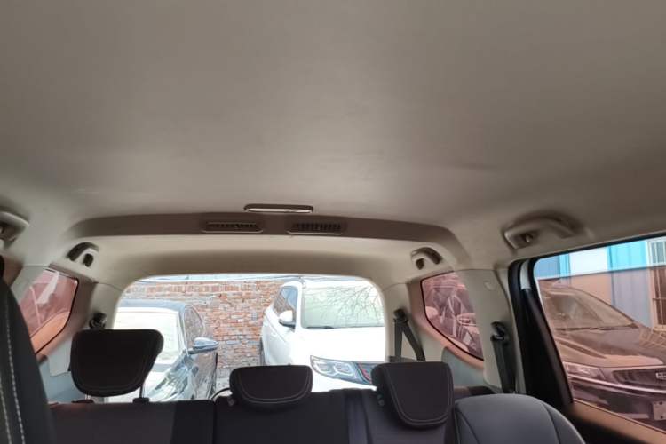 Used Baojun 730 2021 1.5T CVT Fashion Version 7 Seats Headliner