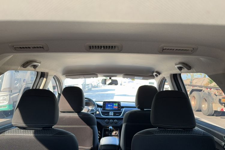 Used Baojun 730 2021 1.5T Manual Fashion Version 7 Seats Headliner