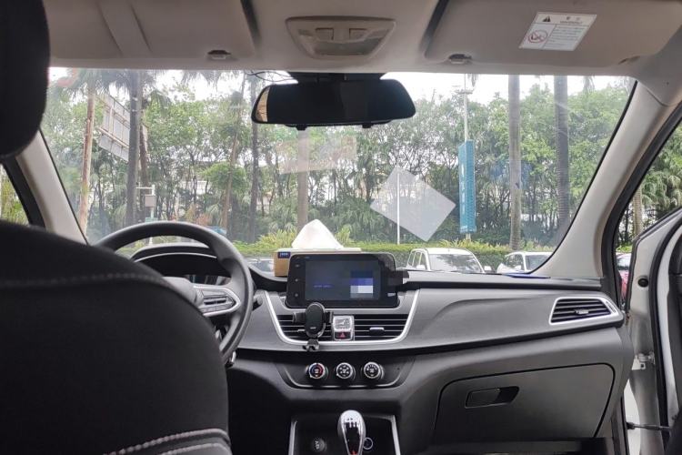 Used Baojun 730 2021 1.5L Manual Fashion Version 7 Seats Headliner
