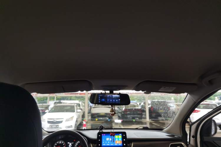 Used Baojun 730 2021 1.5T CVT Fashion Version 7 Seats Headliner