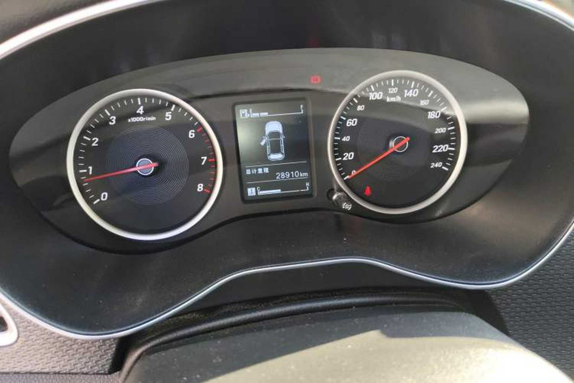 Used Baojun 730 2021 1.5T Manual Fashion Version 7 Seats Instrument Cluster