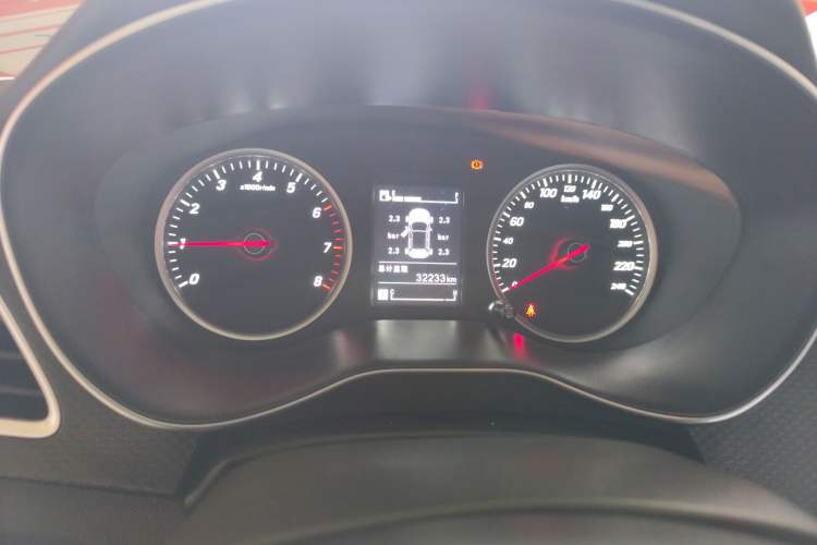 Used Baojun 730 2021 1.5L Manual Fashion Version 7 Seats Instrument Cluster