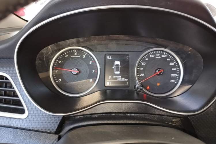 Used Baojun 730 2021 1.5T CVT Fashion Version 7 Seats Instrument Cluster
