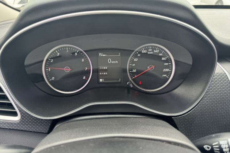 Used Baojun 730 2021 1.5T Manual Fashion Version 7 Seats Instrument Cluster