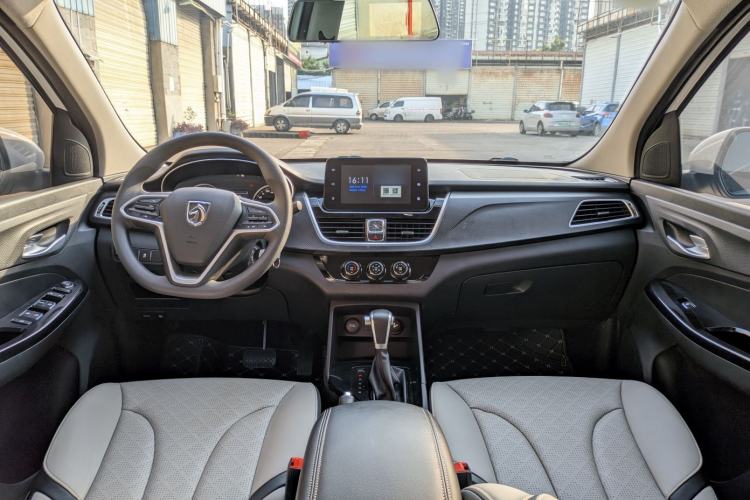 Used Baojun 730 2021 1.5T CVT Fashion Version 7 Seats Interior 1