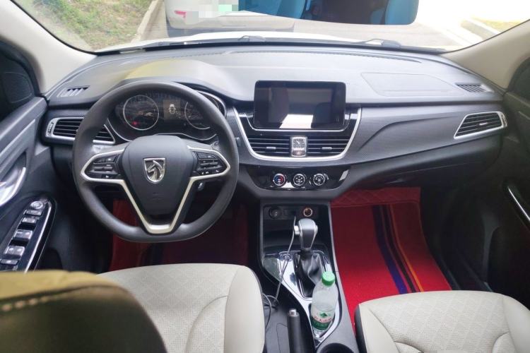 Used Baojun 730 2021 1.5T CVT Fashion Version 7 Seats Interior 2