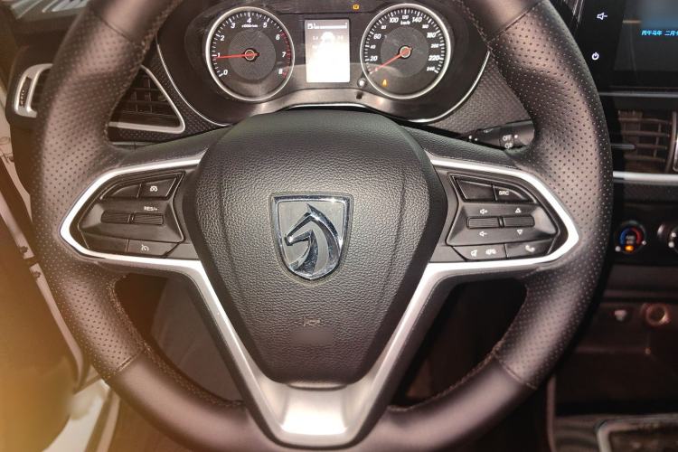 Used Baojun 730 2021 1.5L Manual Fashion Version 7 Seats Interior 3