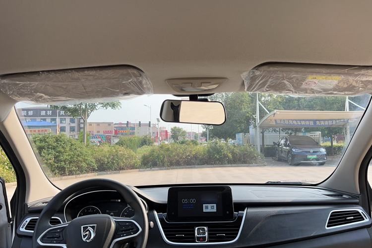 Used Baojun 730 2021 1.5T CVT Fashion Version 7 Seats Interior 9