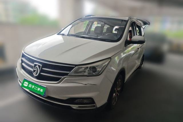 Ojetý Baojun 730 2021 1.5L Manual Fashion Version 7 Seats