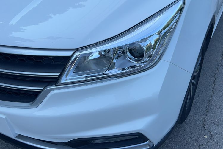 Used Baojun 730 2021 1.5T CVT Fashion Version 7 Seats Left Front Headlight