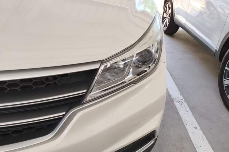 Used Baojun 730 2021 1.5T CVT Fashion Version 7 Seats Left Front Headlight