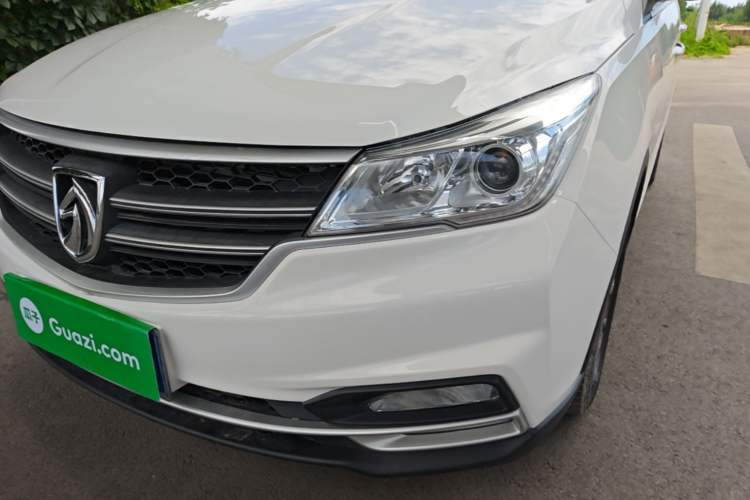 Used Baojun 730 2021 1.5L Manual Fashion Version 7 Seats Left Front Headlight