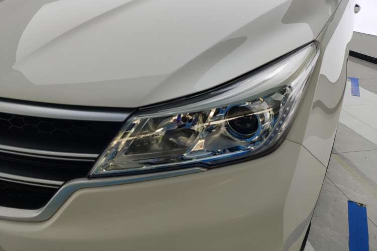Used Baojun 730 2021 1.5T CVT Fashion Version 7 Seats Left Front Headlight