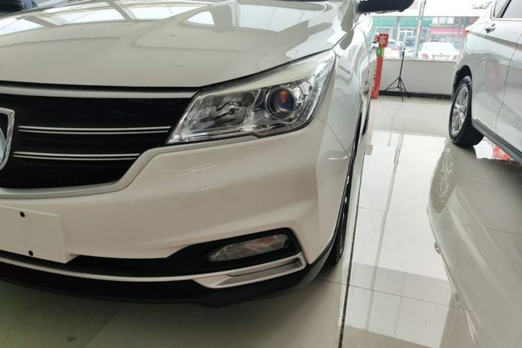Used Baojun 730 2021 1.5L Manual Fashion Version 7 Seats Left Front Headlight