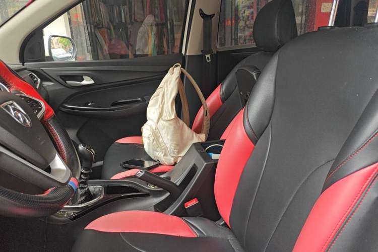 Used Baojun 730 2021 1.5L Manual Fashion Version 7 Seats Left Front Seat