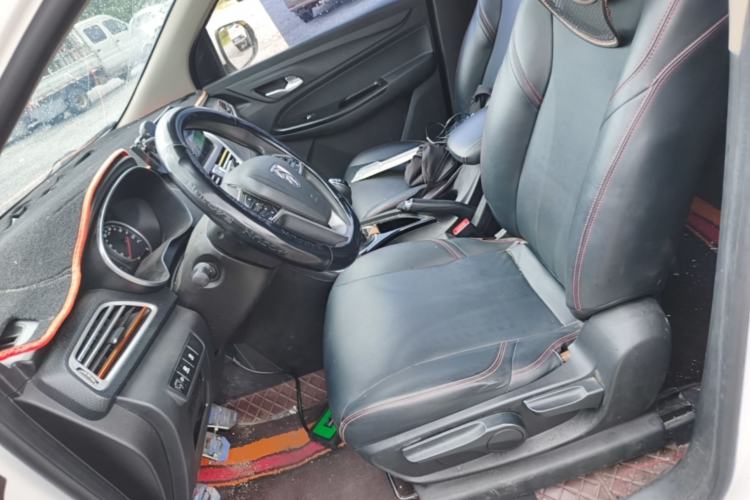 Used Baojun 730 2021 1.5T Manual Fashion Version 7 Seats Left Front Seat