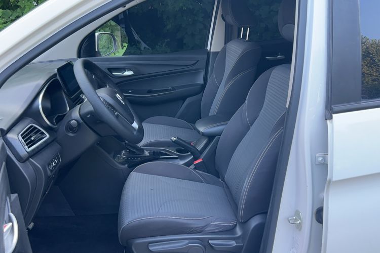 Used Baojun 730 2021 1.5T CVT Fashion Version 7 Seats Left Front Seat