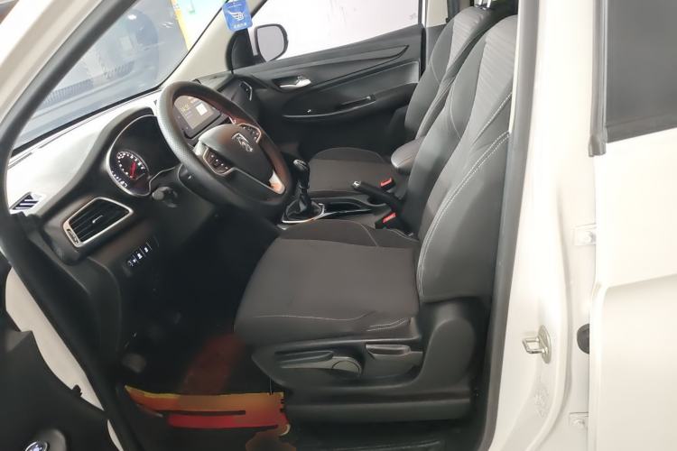 Used Baojun 730 2021 1.5L Manual Fashion Version 7 Seats Left Front Seat