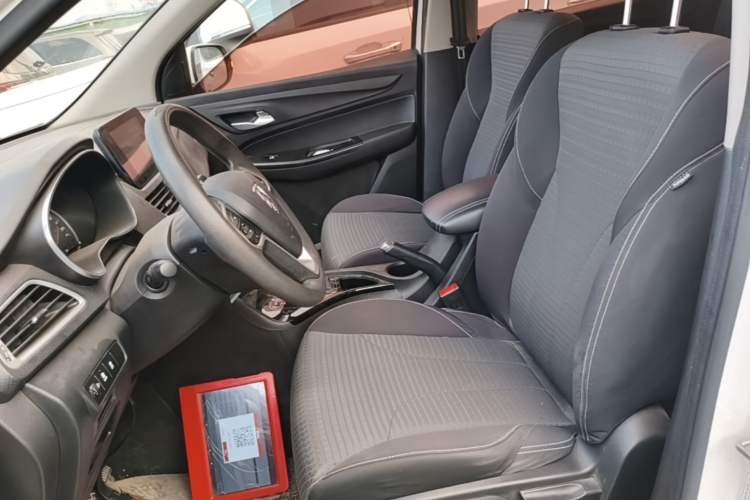 Used Baojun 730 2021 1.5T CVT Fashion Version 7 Seats Left Front Seat