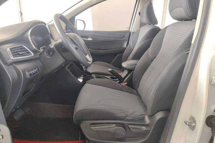 Used Baojun 730 2021 1.5T CVT Fashion Version 7 Seats Left Front Seat