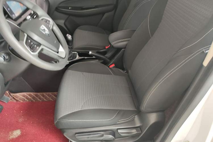 Used Baojun 730 2021 1.5L Manual Fashion Version 7 Seats Left Front Seat