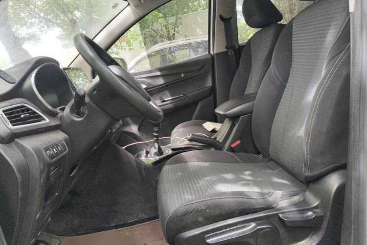 Used Baojun 730 2021 1.5L Manual Fashion Version 7 Seats Left Front Seat