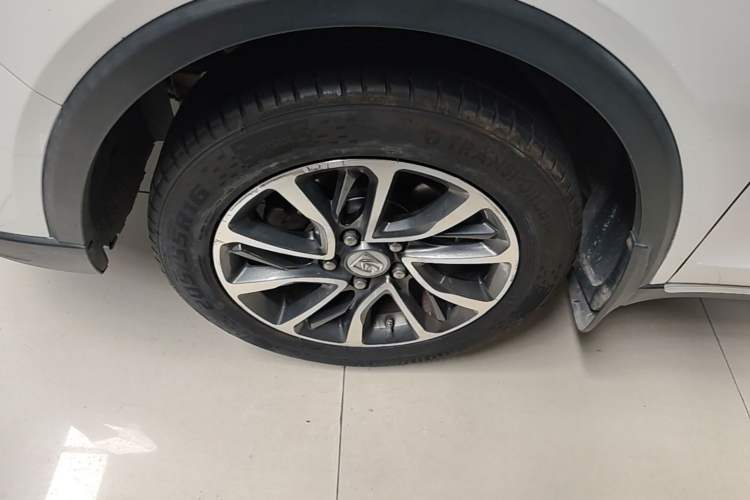 Used Baojun 730 2021 1.5T CVT Fashion Version 7 Seats Left Front Wheel Hub