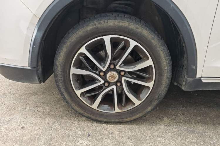 Used Baojun 730 2021 1.5T CVT Fashion Version 7 Seats Left Front Wheel Hub