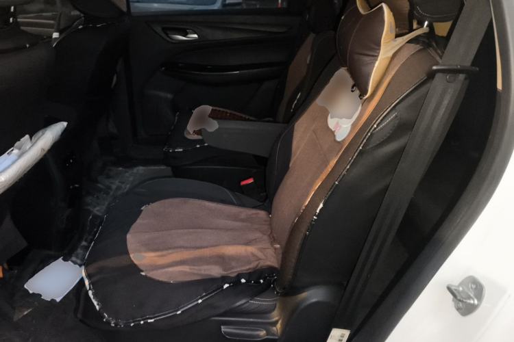 Used Baojun 730 2021 1.5L Manual Fashion Version 7 Seats Left Rear Seat