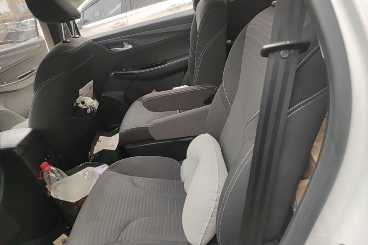 Used Baojun 730 2021 1.5L Manual Fashion Version 7 Seats Left Rear Seat