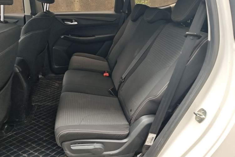 Used Baojun 730 2021 1.5T CVT Fashion Version 7 Seats Left Rear Seat