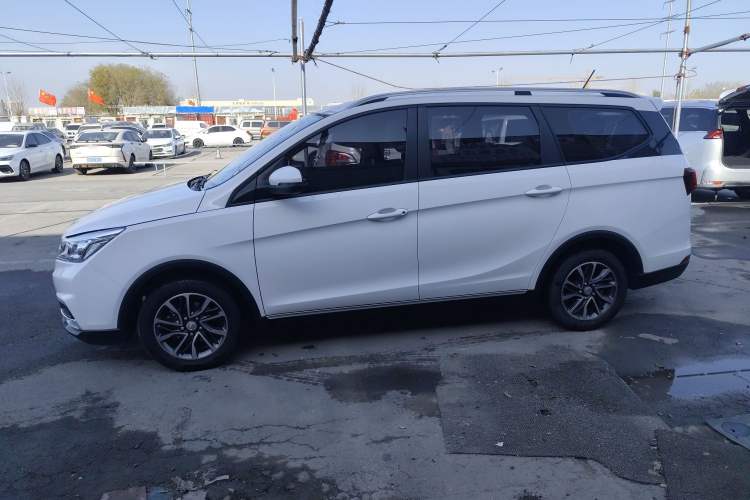 Used Baojun 730 2021 1.5T CVT Fashion Version 7 Seats Left Side