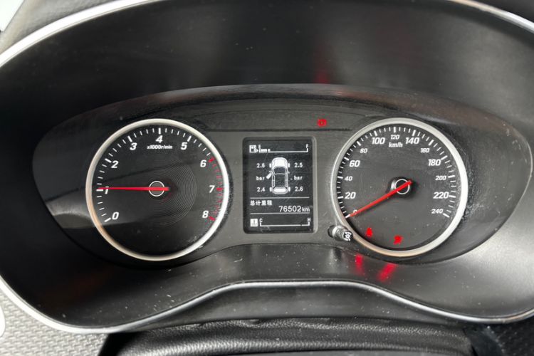 Used Baojun 730 2021 1.5L Manual Fashion Version 7 Seats Odometer Close Up