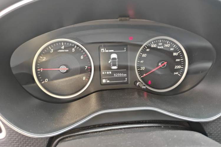 Used Baojun 730 2021 1.5T Manual Fashion Version 7 Seats Odometer Close Up
