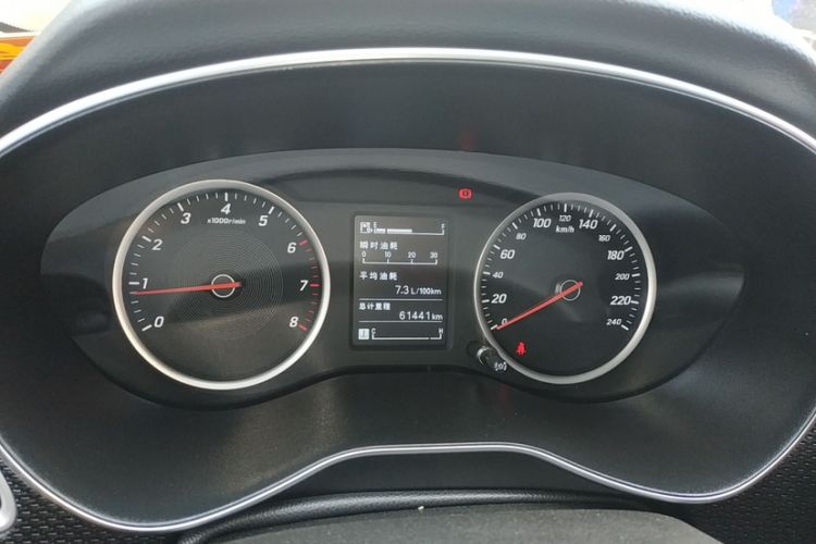 Used Baojun 730 2021 1.5T Manual Fashion Version 7 Seats Odometer Close Up