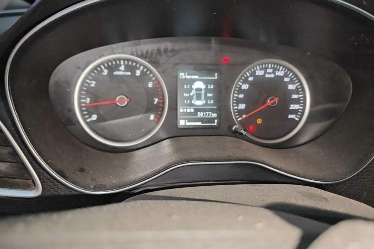 Used Baojun 730 2021 1.5L Manual Fashion Version 7 Seats Odometer Close Up