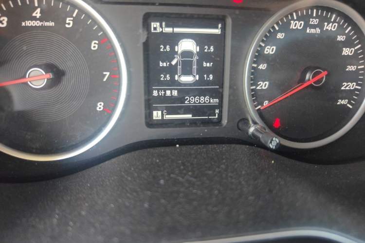 Used Baojun 730 2021 1.5L Manual Fashion Version 7 Seats Odometer Close Up