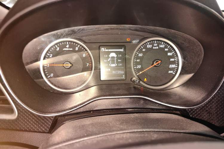 Used Baojun 730 2021 1.5L Manual Fashion Version 7 Seats Odometer Close Up