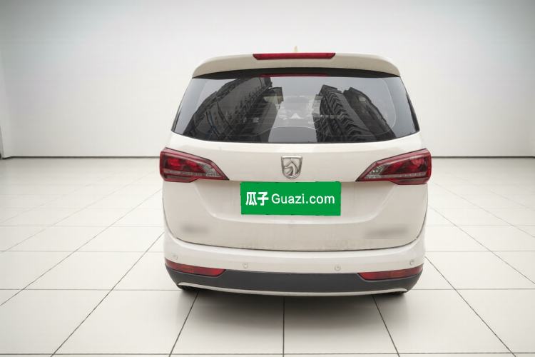 Used Baojun 730 2021 1.5L Manual Fashion Version 7 Seats Rear