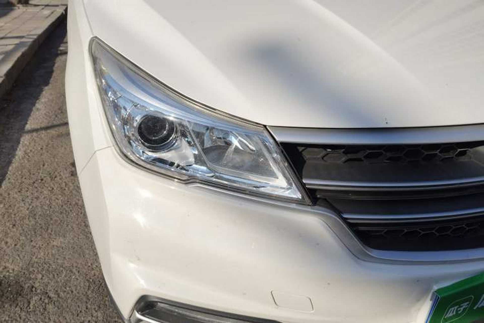 Used Baojun 730 2021 1.5T Manual Fashion Version 7 Seats Right Front Headlight