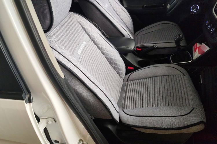 Used Baojun 730 2021 1.5L Manual Fashion Version 7 Seats Right Front Seat
