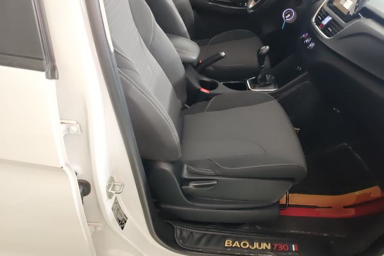 Used Baojun 730 2021 1.5L Manual Fashion Version 7 Seats Right Front Seat