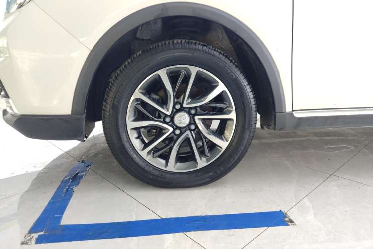 Used Baojun 730 2021 1.5T CVT Fashion Version 7 Seats Right Front Wheel Hub