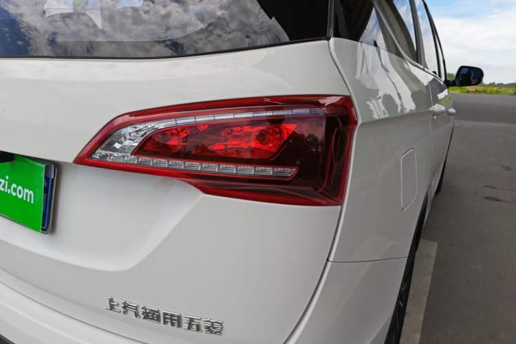 Used Baojun 730 2021 1.5L Manual Fashion Version 7 Seats Right Rear Taillight